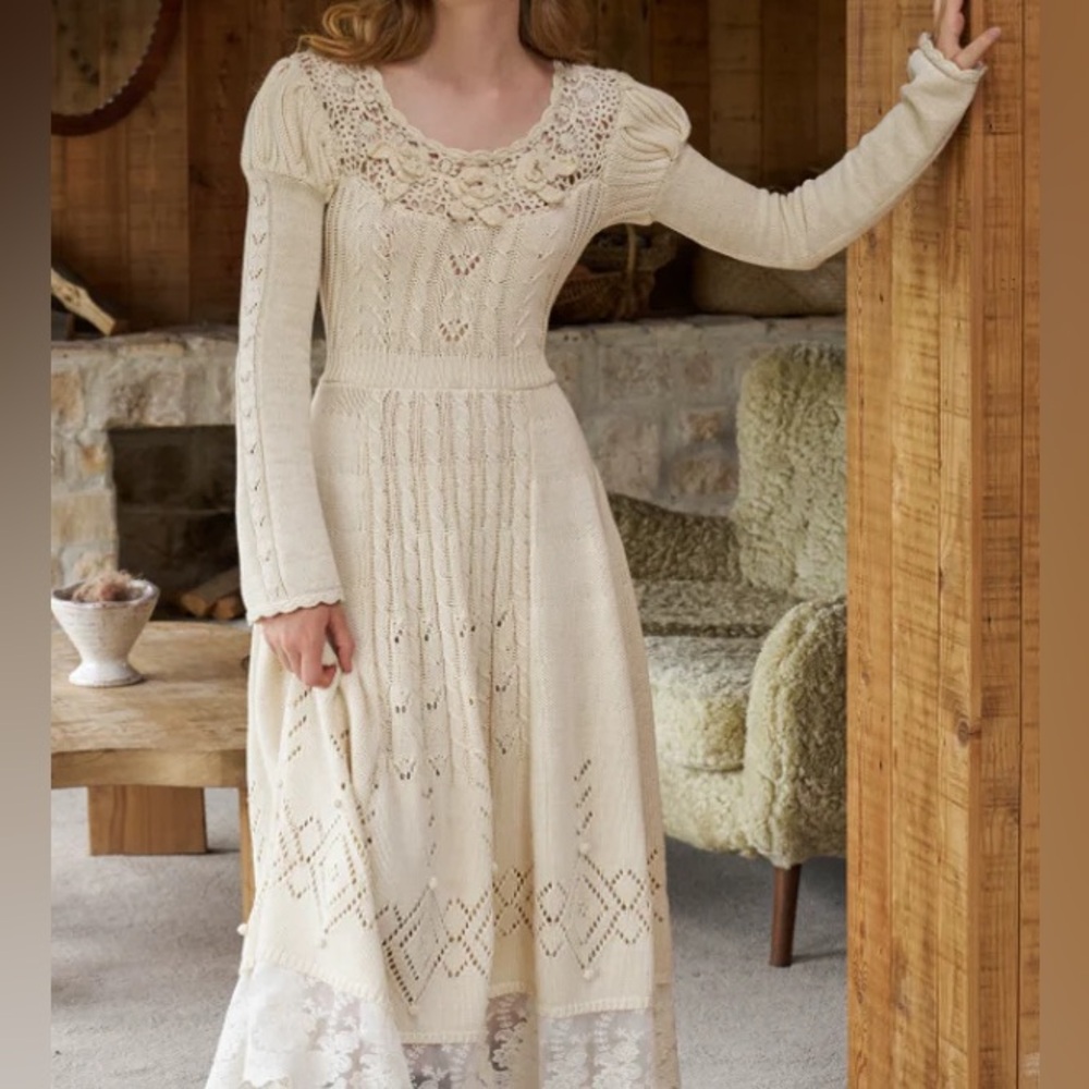 Elegant Cream Knit Dress